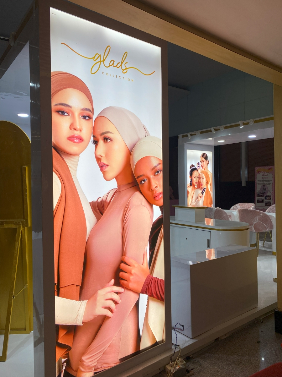 Branding Display _ 20